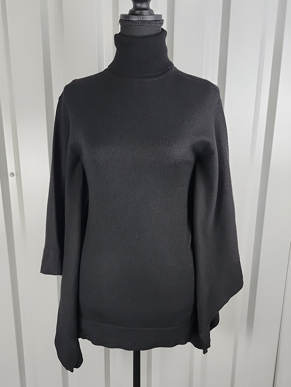 Karen Millen Black Turtle Neck Poncho Sweater Wool Blend Small Bat wing Beltable